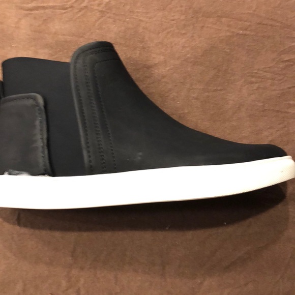 Kenneth Cole Shoes - Kenneth Cole Sneaker